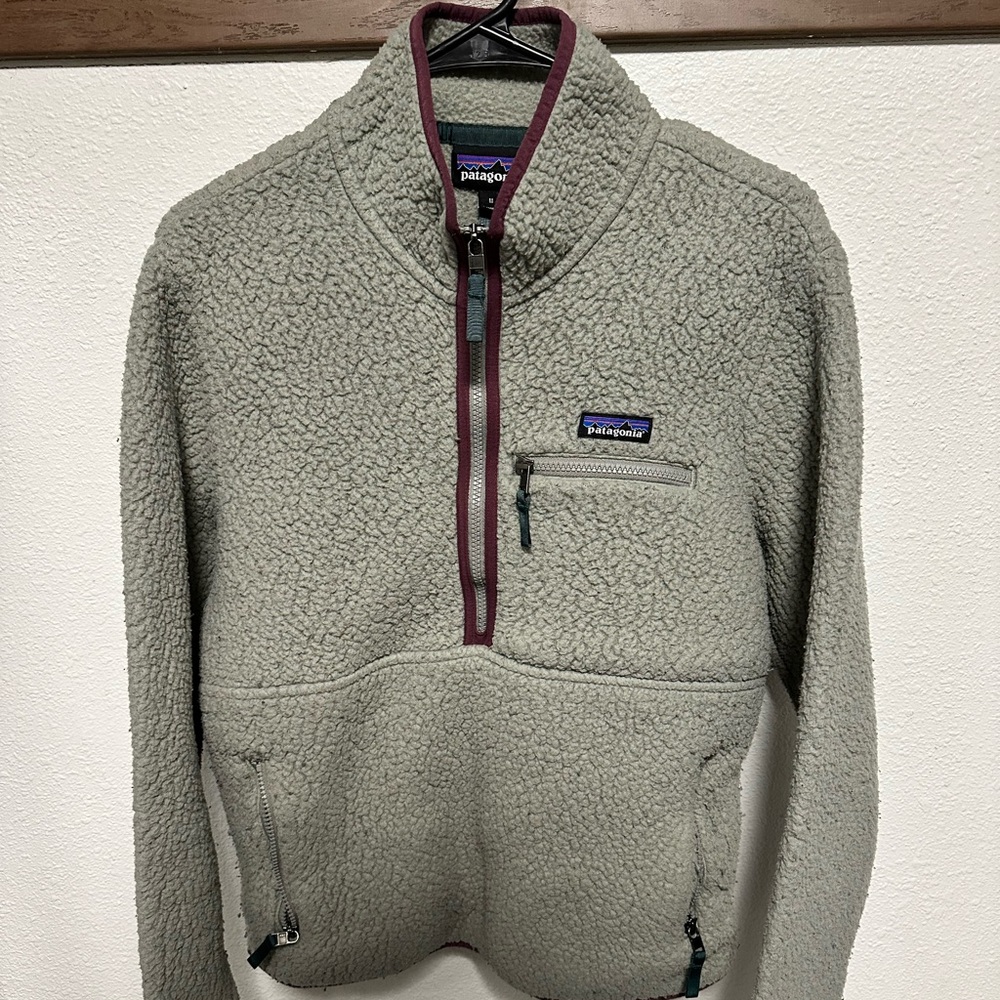 Women’s Patagonia retro pile fleece marsupial
